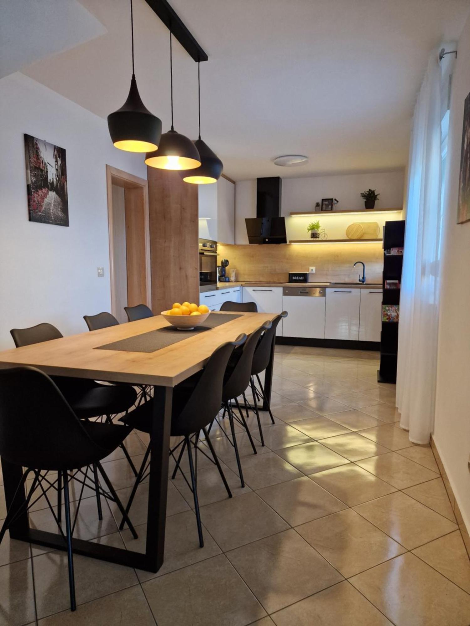Holiday Home Near Trogir Kastel Stafilic Bagian luar foto