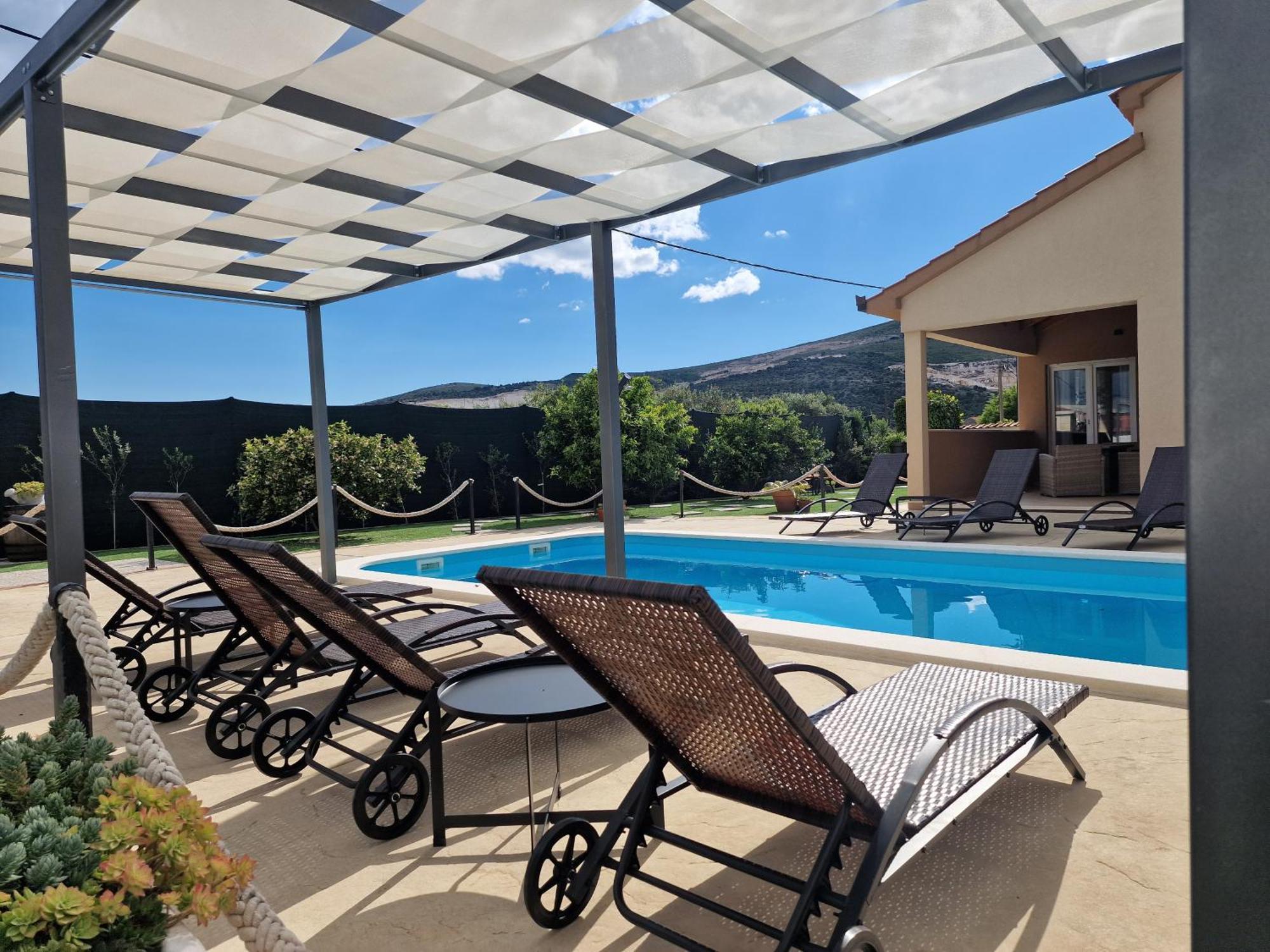 Holiday Home Near Trogir Kastel Stafilic Bagian luar foto